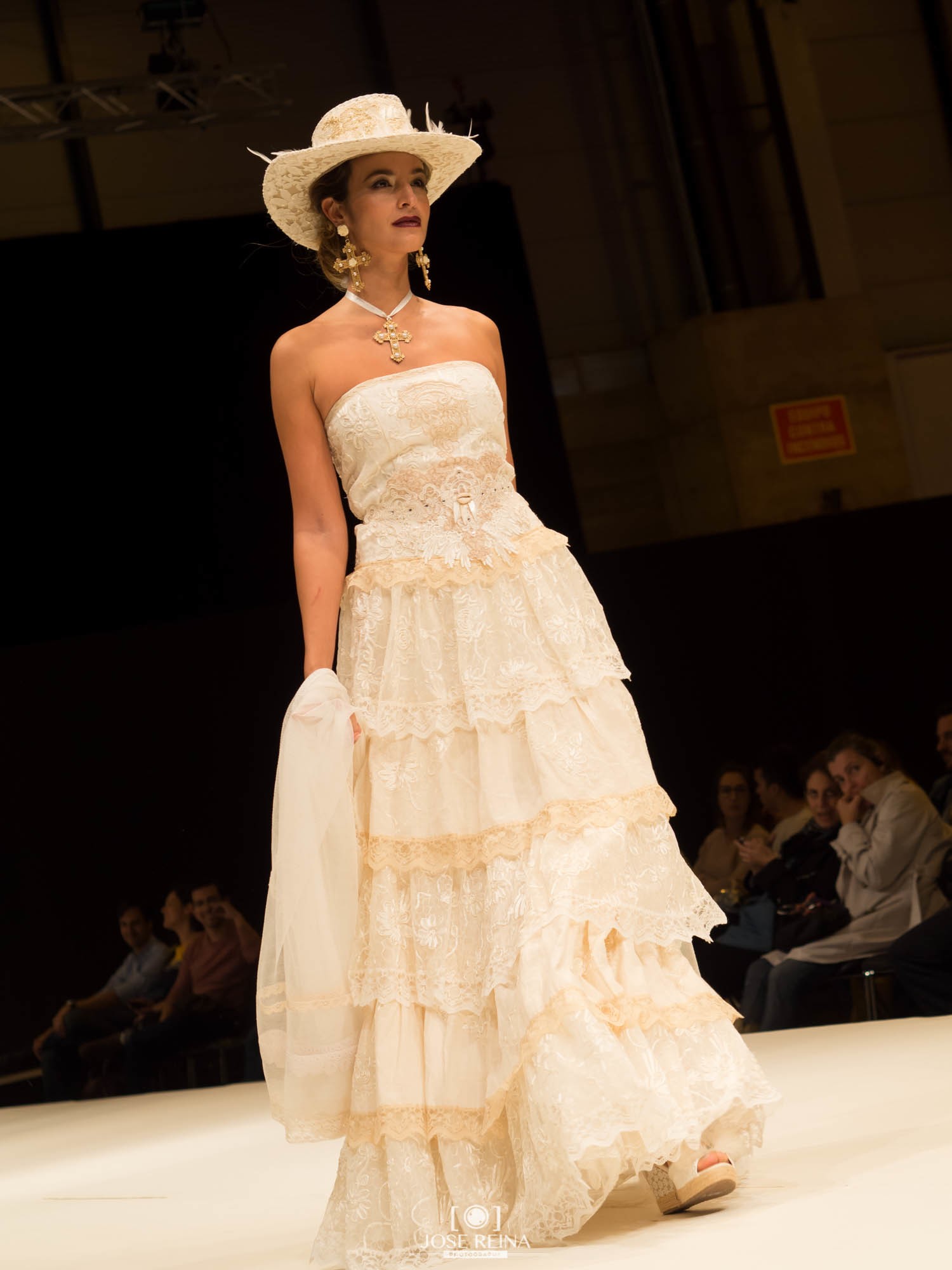 PASARELA NOVIAS 2018 FOTOGRAFO BODAS ALCALA DE HENARES0034