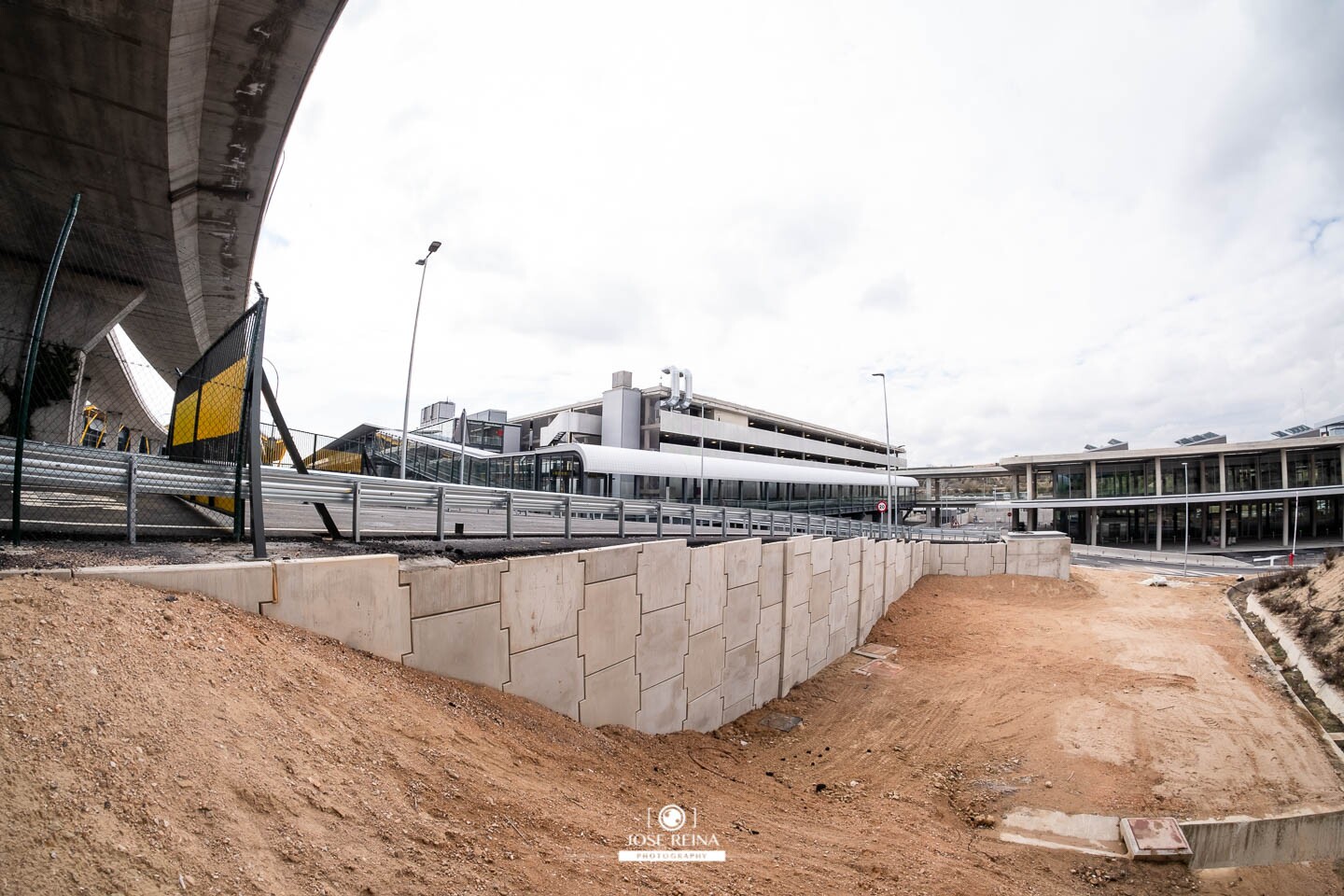 FOTOGRAFO OBRAS BARAJAS TERMIINAL AUTOBUSES T4005