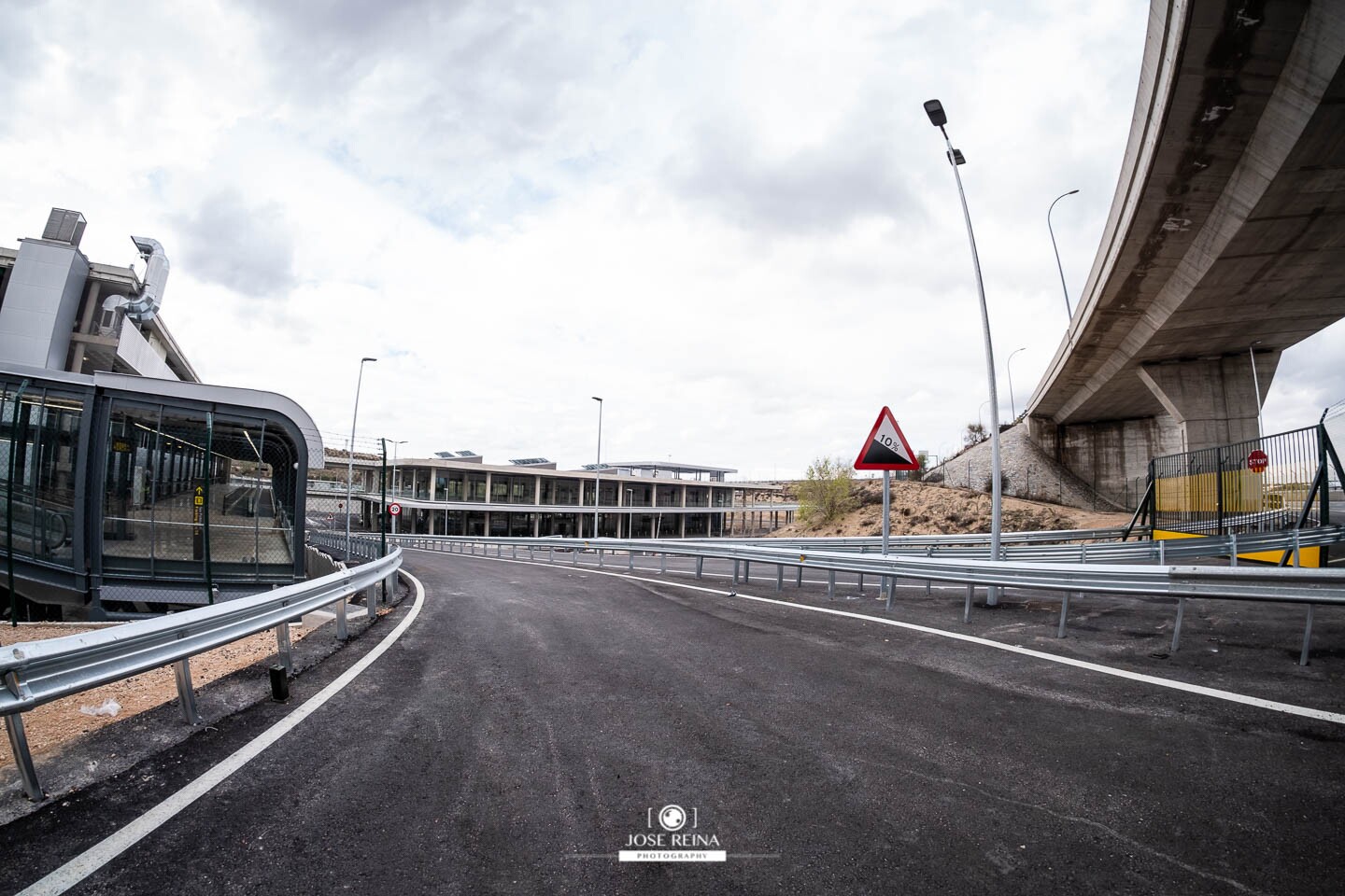 FOTOGRAFO OBRAS BARAJAS TERMIINAL AUTOBUSES T4008