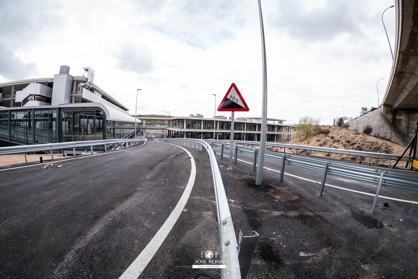 FOTOGRAFO OBRAS BARAJAS TERMIINAL AUTOBUSES T4009