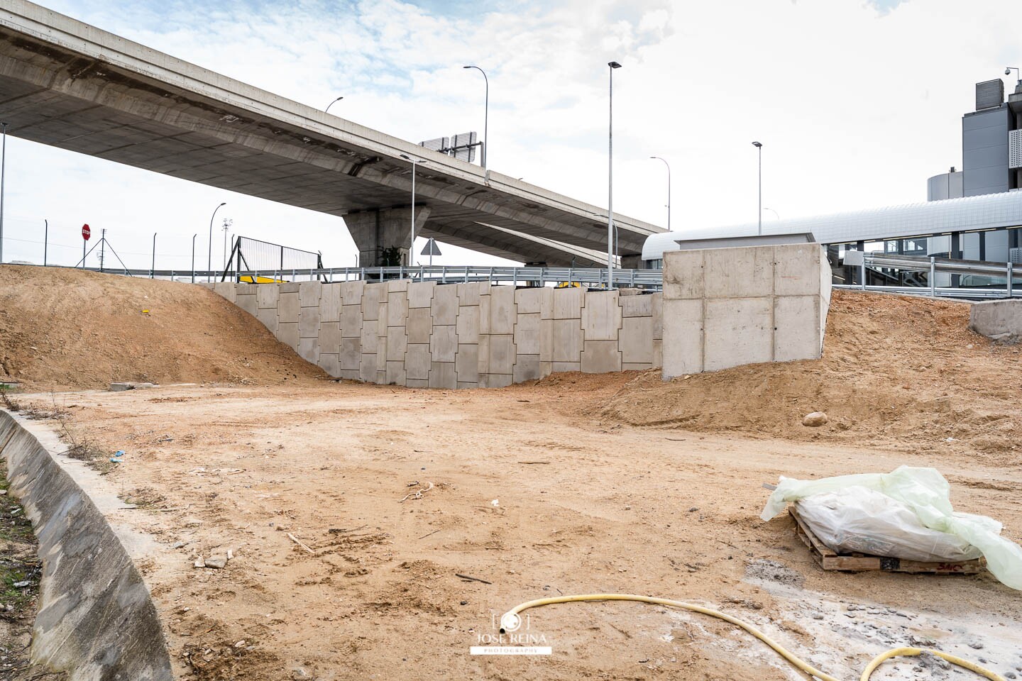 FOTOGRAFO OBRAS BARAJAS TERMIINAL AUTOBUSES T4037
