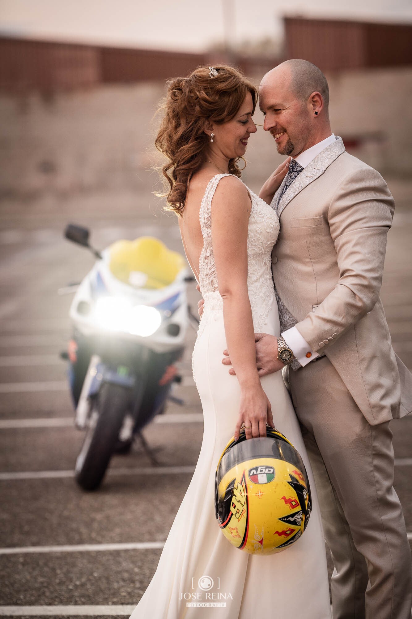 fotografo boda reportaje postboda con moto alcala de henares-40